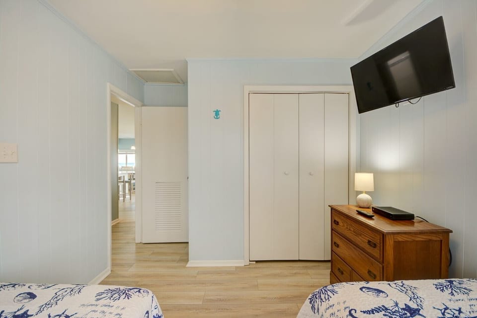 Two Twin Bedroom