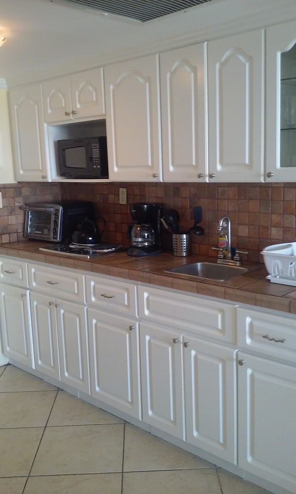 kitchen all utensils provided