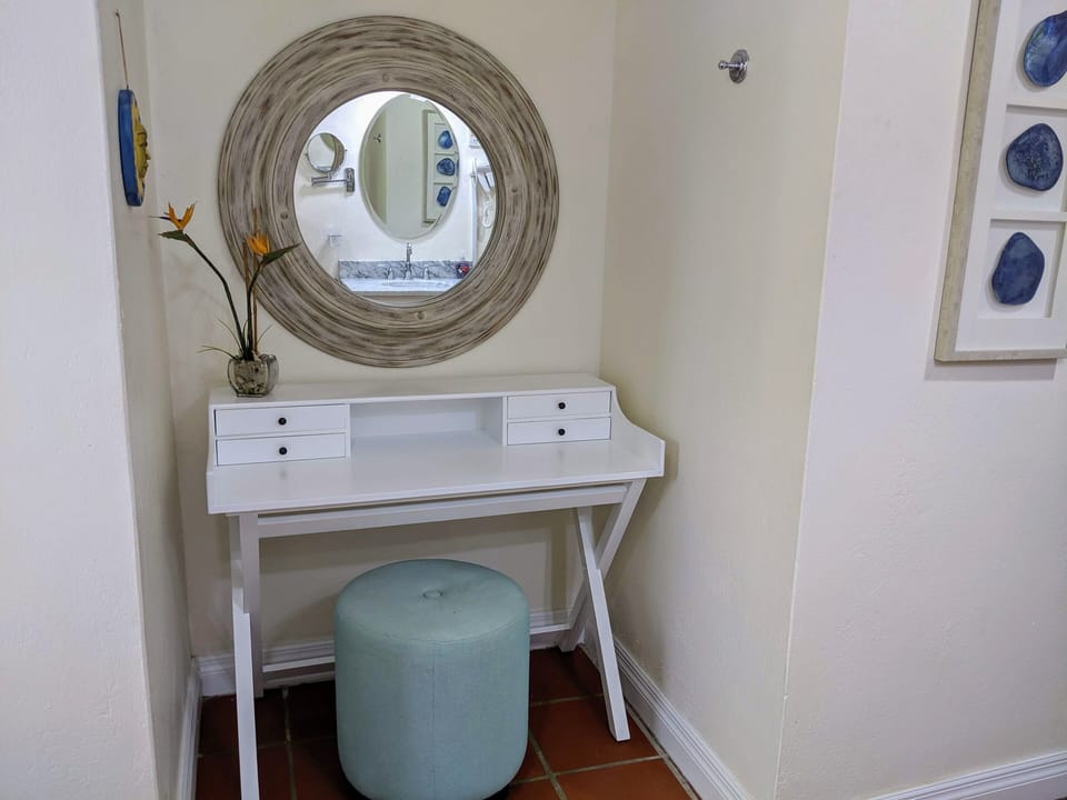 Upper-level master bathroom