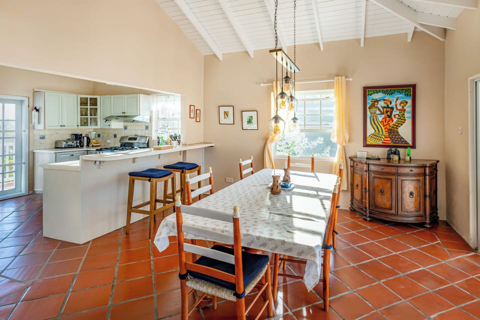 Upper level dining room