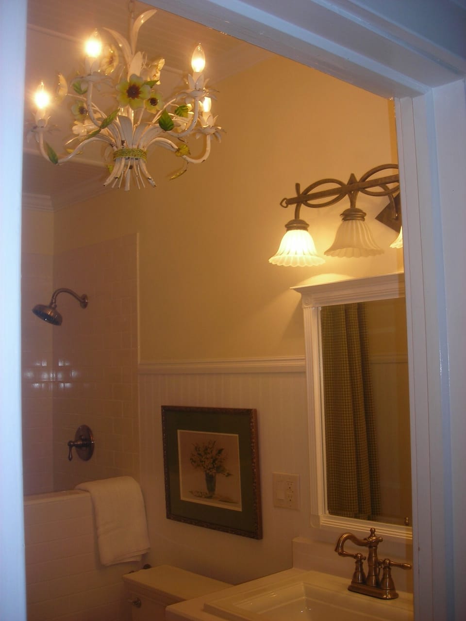 Guest Bathroon