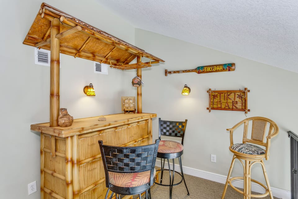 Tiki bar in loft