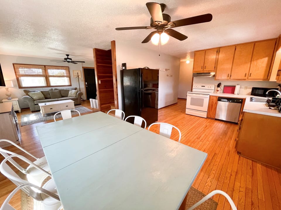 Kitchen and Dining Overall