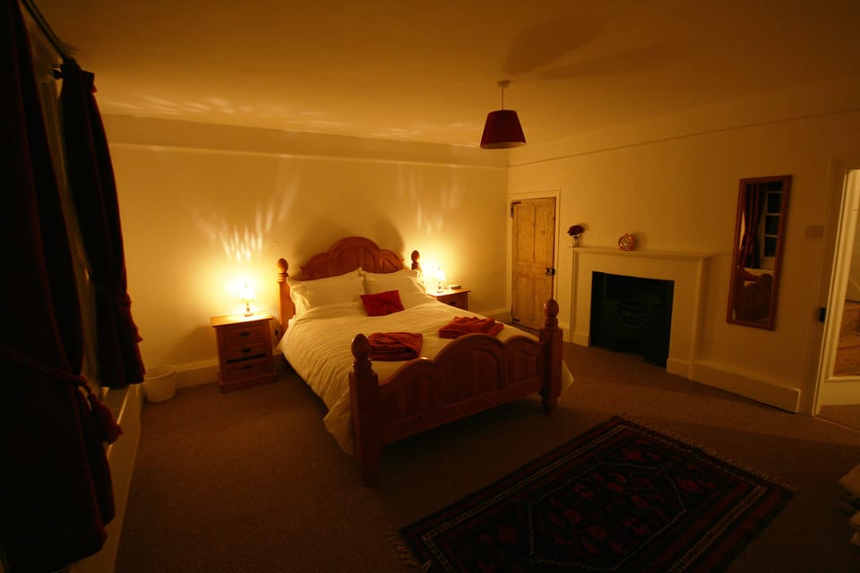 King size double bed with plenty of space. 