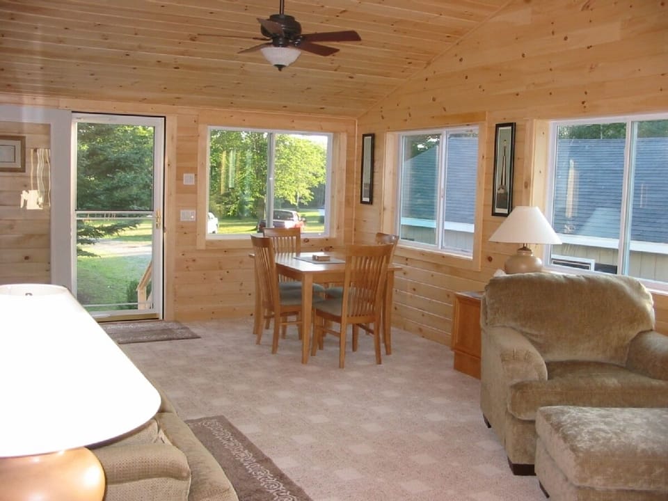 Wonderful Sunroom Addition-Perfect Place for Dining, Reading and Relaxing!