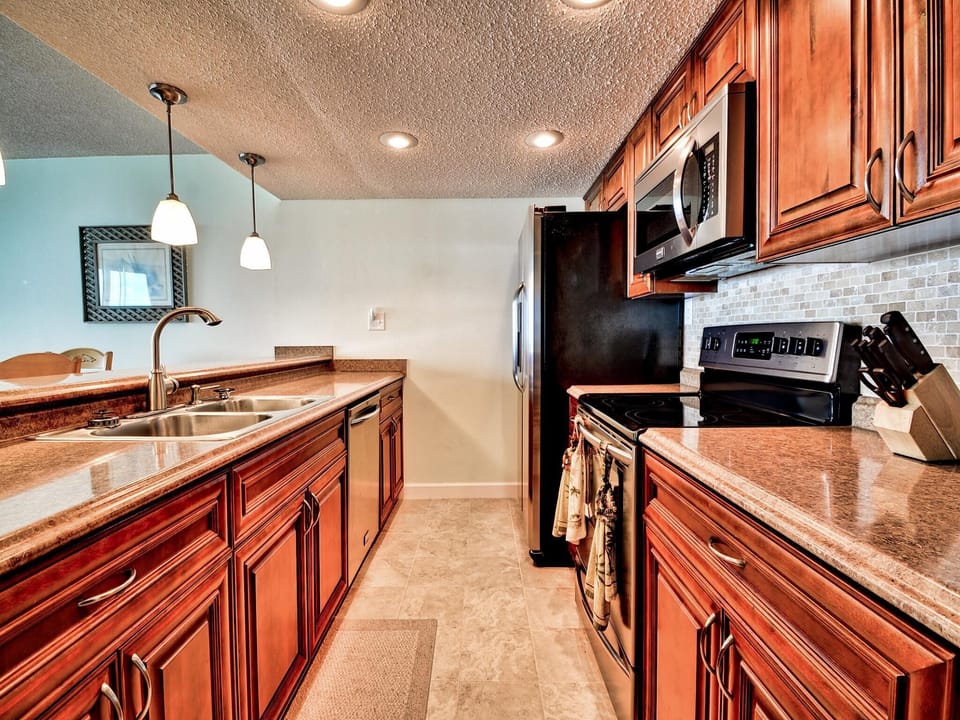 Updated kitchen with all the conveniences of home