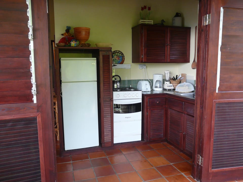 Well equipped kitchenette
