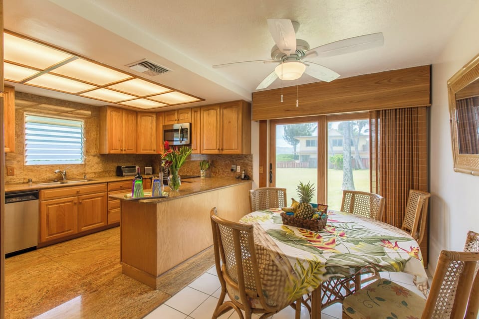 kitchen and breakfast dining