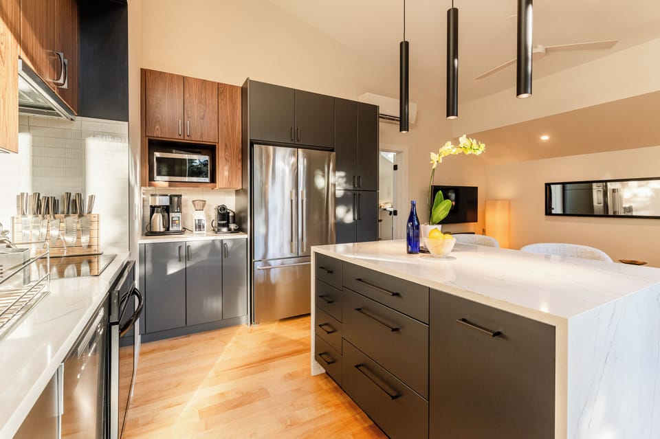 The full sized Kitchen