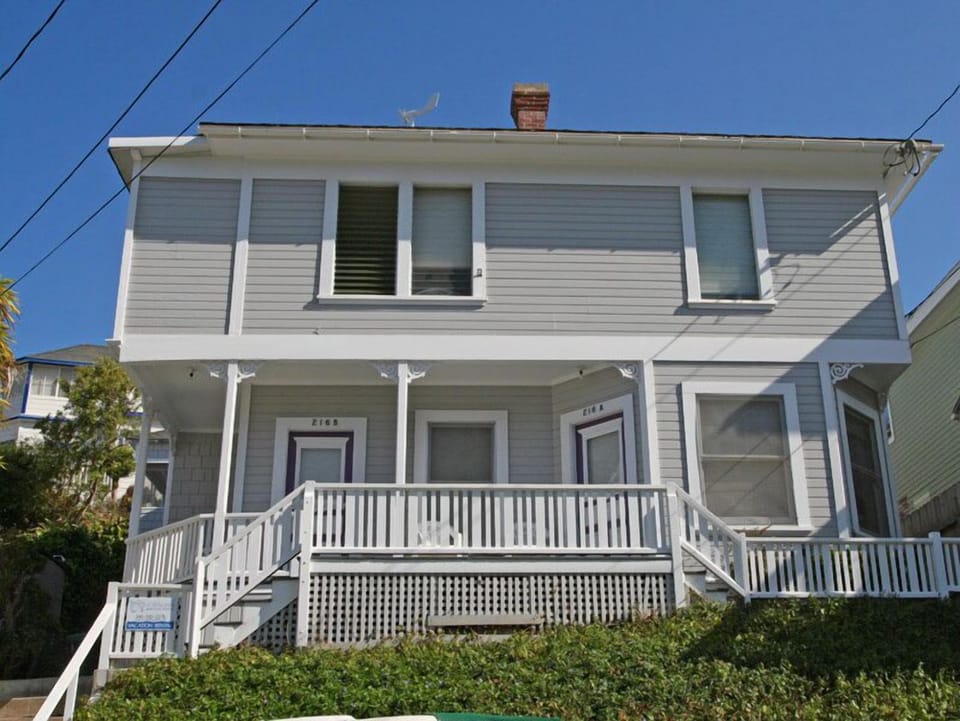 1-216 Whittley A_housefront_2303.jpg