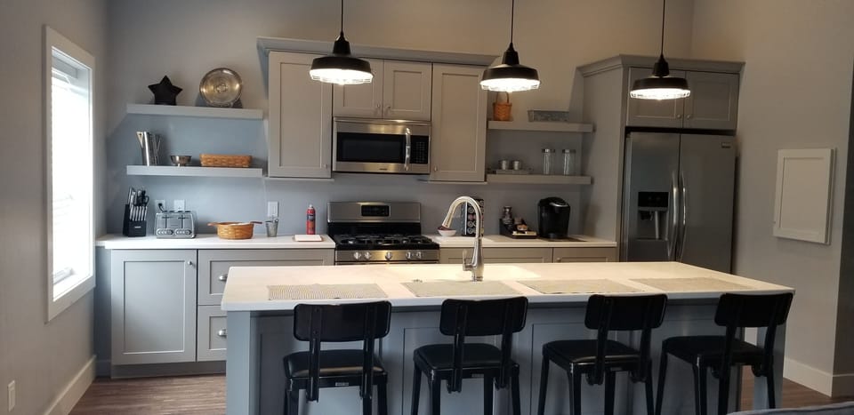 Eat in kitchen