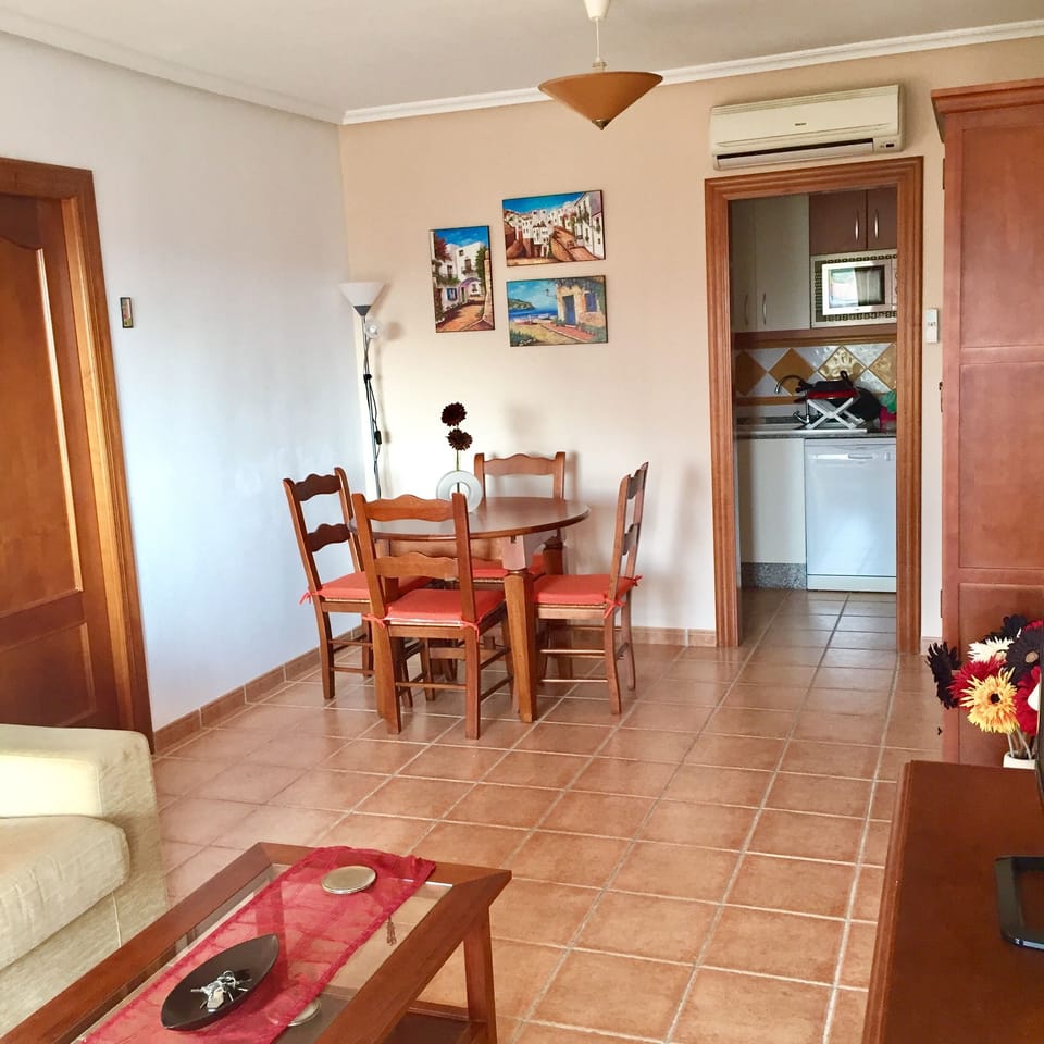 Spacious Dining Area