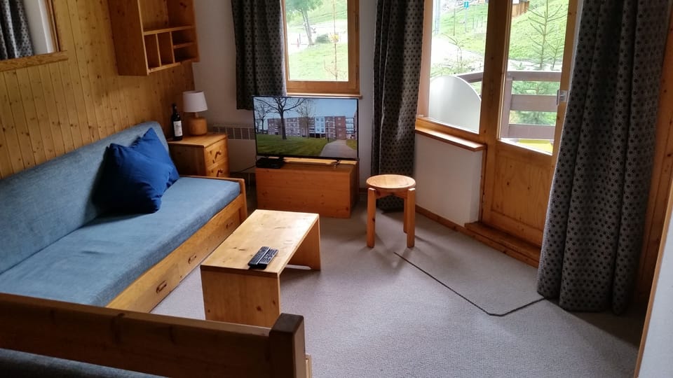 Lounge with seating