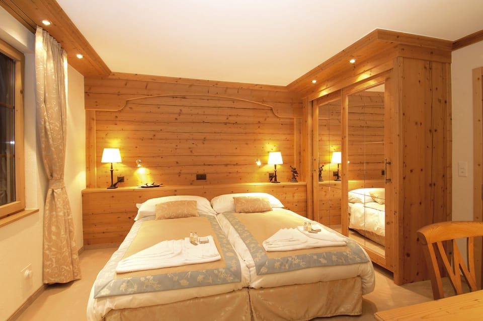 Second double bedroom.