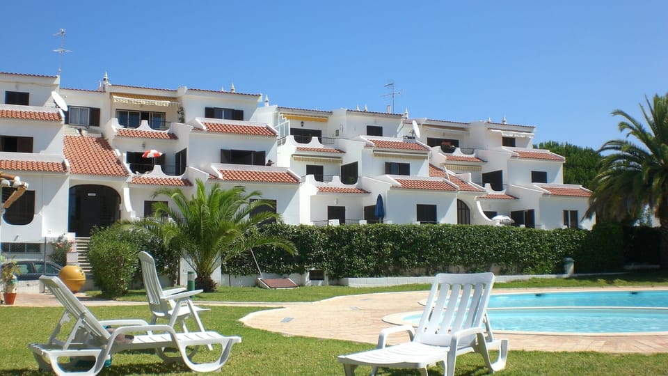 Pool area