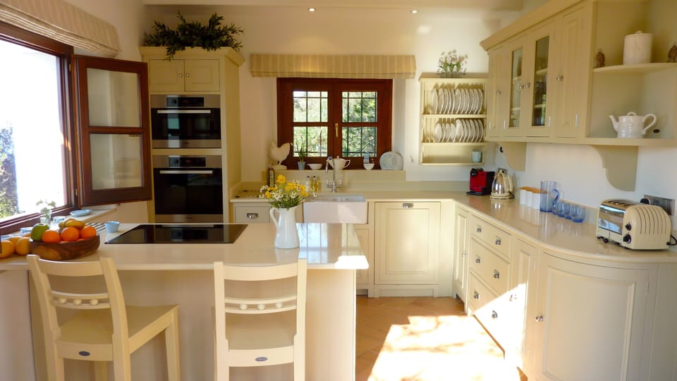 Kitchen overlooks the sea from the island unit, sea views even when cooking!