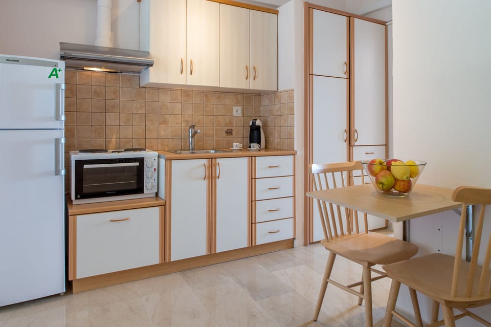 Middle floor Sea view apartment (32 m2 ) kitchen area 