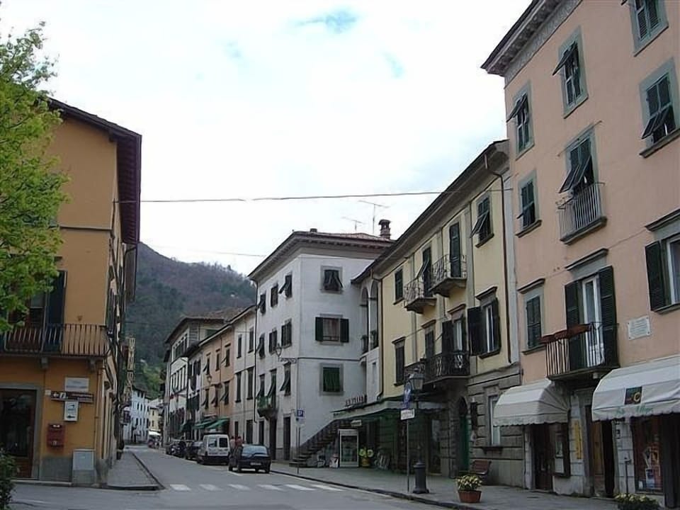 Bagni di Lucca main street
