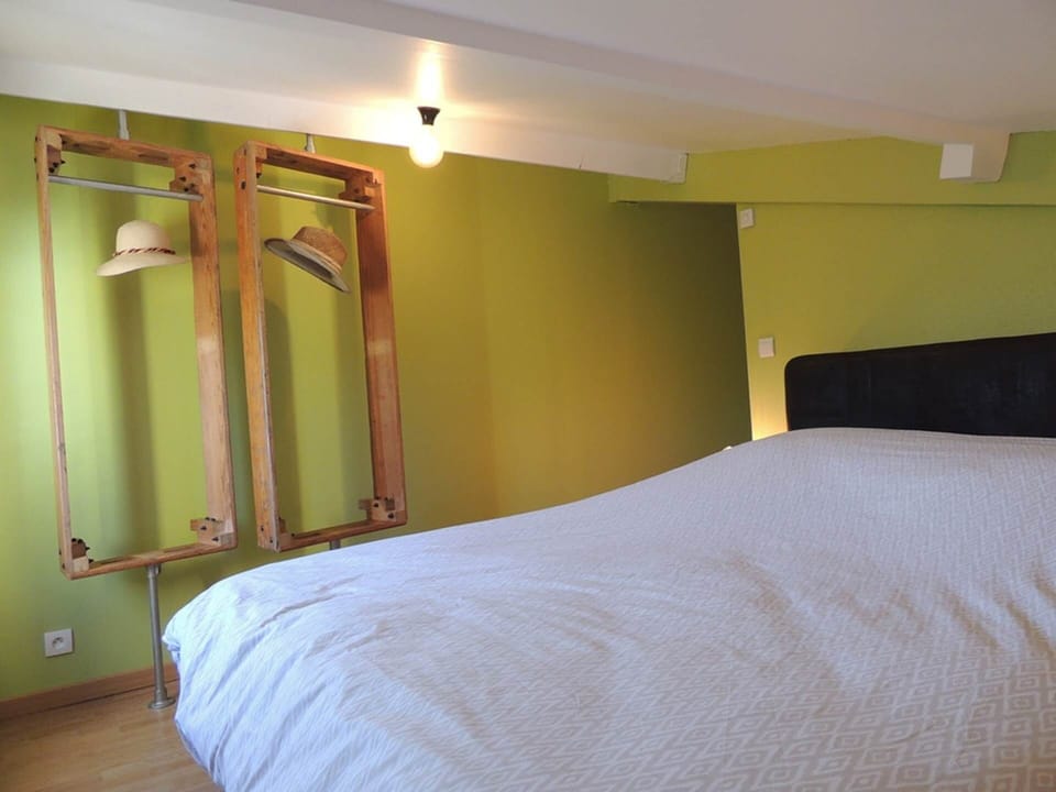 HALTE AIR ET GO - L'Hôte Antique - Chambre Double