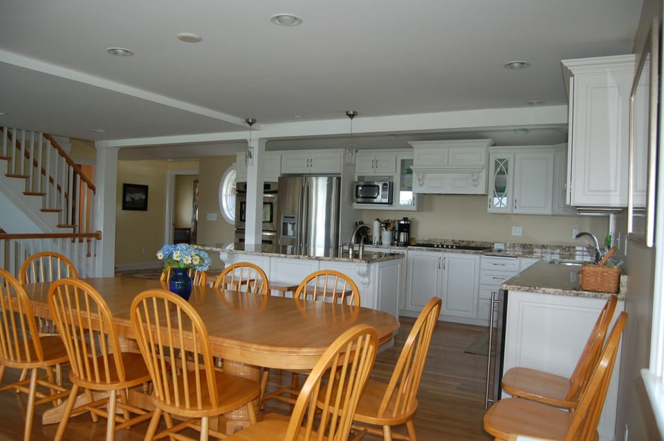 dining area & kitchen