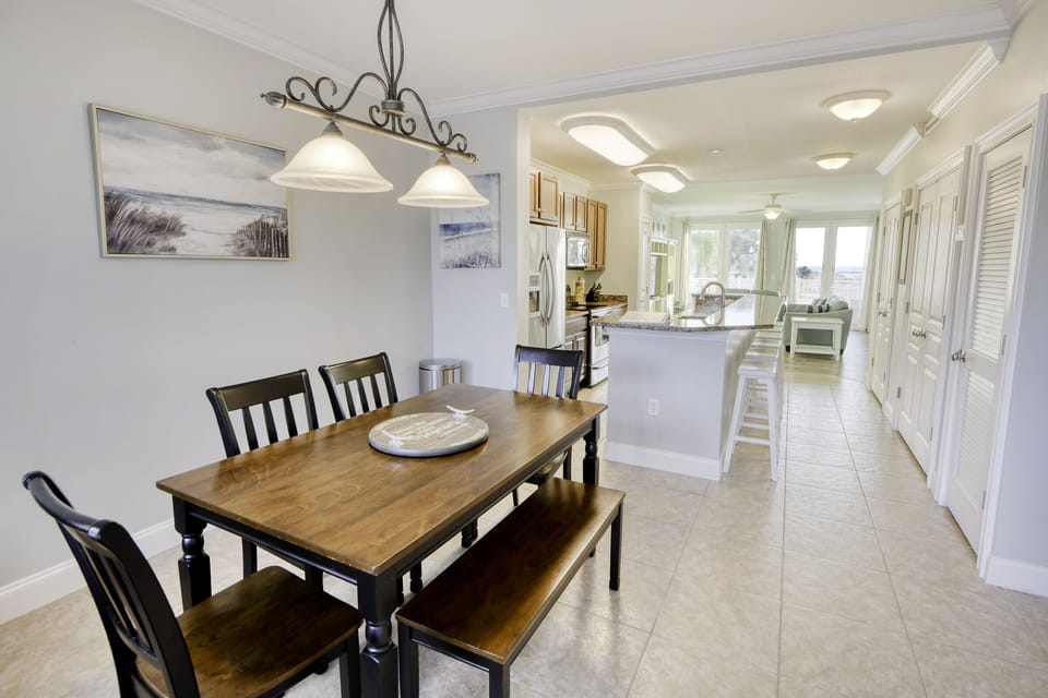 Full-Size Dinning Room