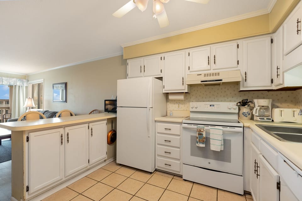Kitchen is well equiped.
