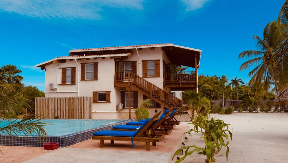 Villa Del Mar from the pool