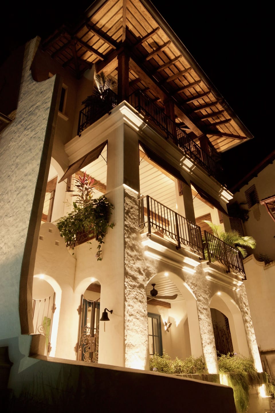 Posada Santo Domingo at night
