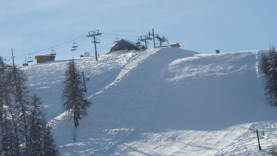 Snow and ski sports