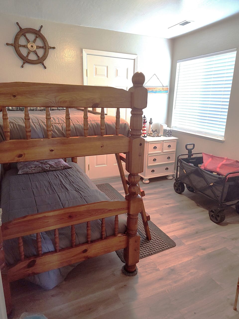 Bunk Bedroom (with Beach Wagon)
