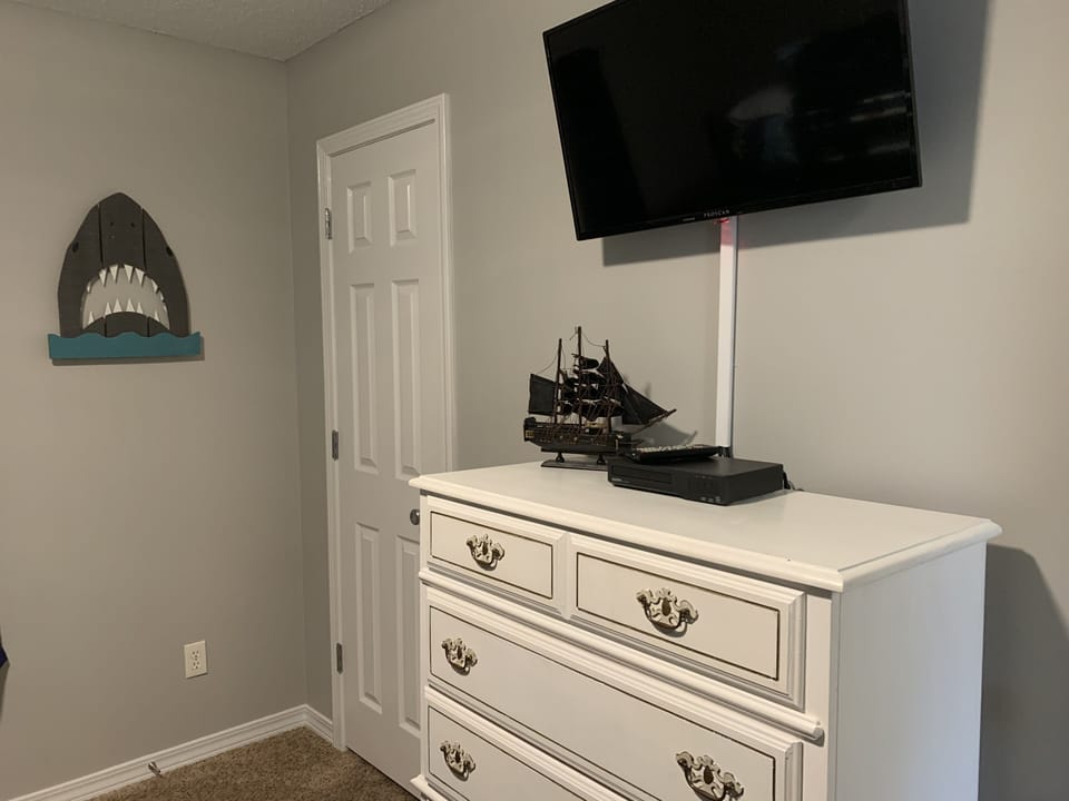 Second bedroom