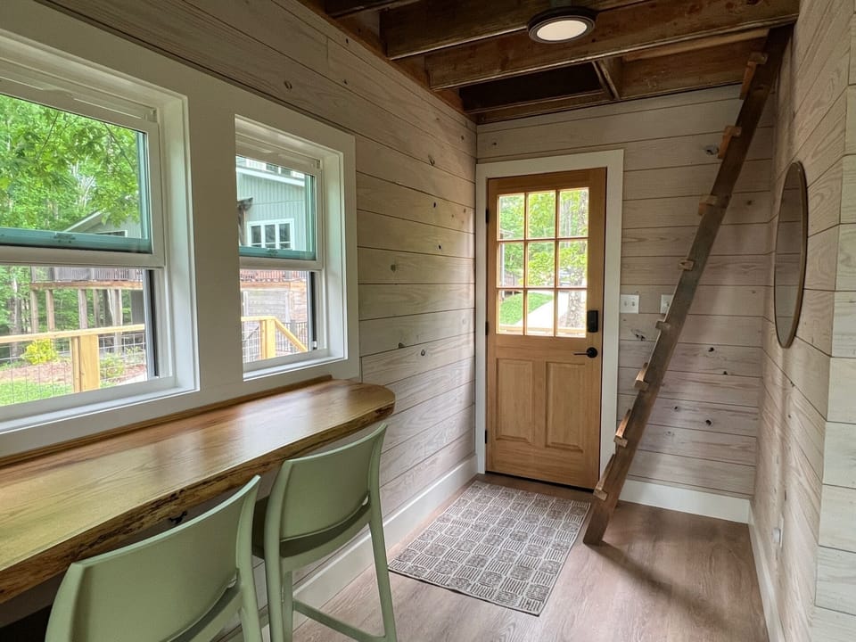 Treehouse: Entrance