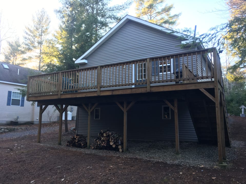 Huge deck ideal for grilling, al fresco dining with friends and family