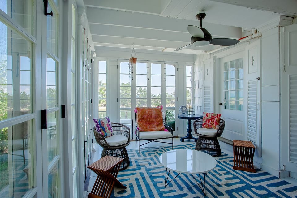 This is a great spot to read or have
quiet conversations.