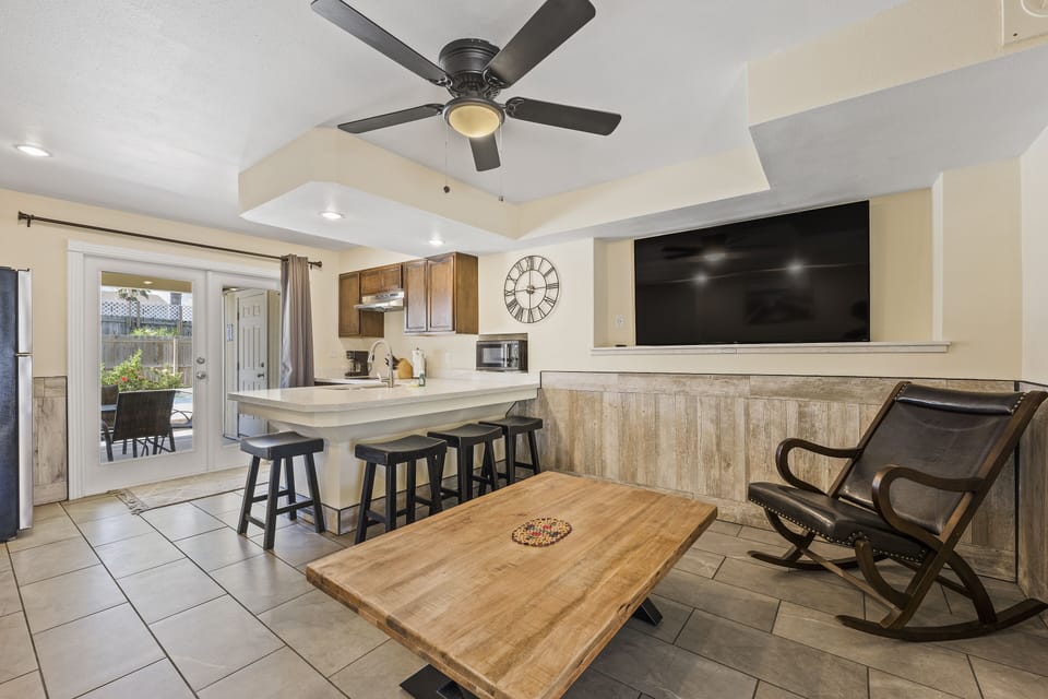 Newly Renovated Ground Floor Suite - Exterior Access Only (There are no stairs that lead from this portion of the house to the upstairs portion of the house inside. The stairs are outside.)