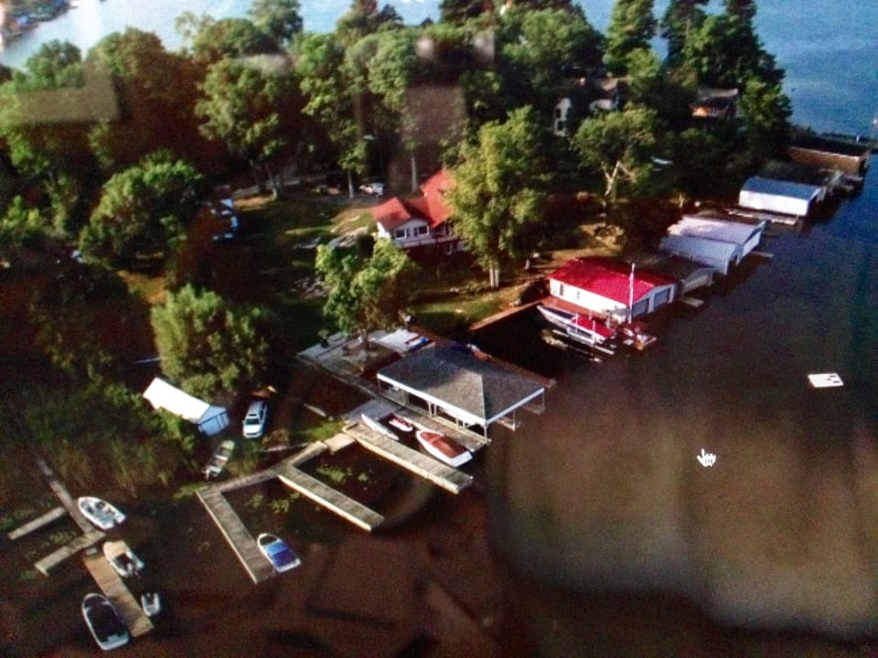 docking may be available at docks on far left.