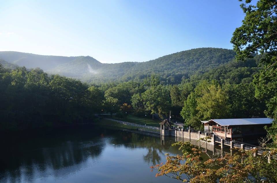 Lake Susan (gift shops, book store, & The Huckelberry grill).  Walking distance