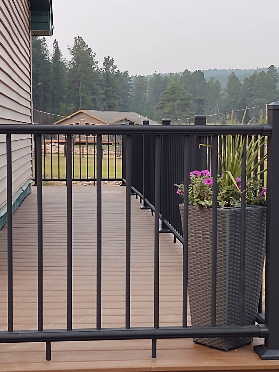 New in 2021, 3/4 Wrap Around Deck