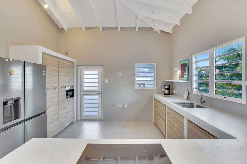 New kitchen with all amenities