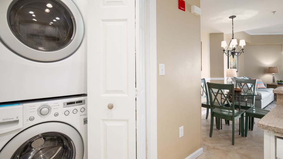 Laundry Area in Entryway