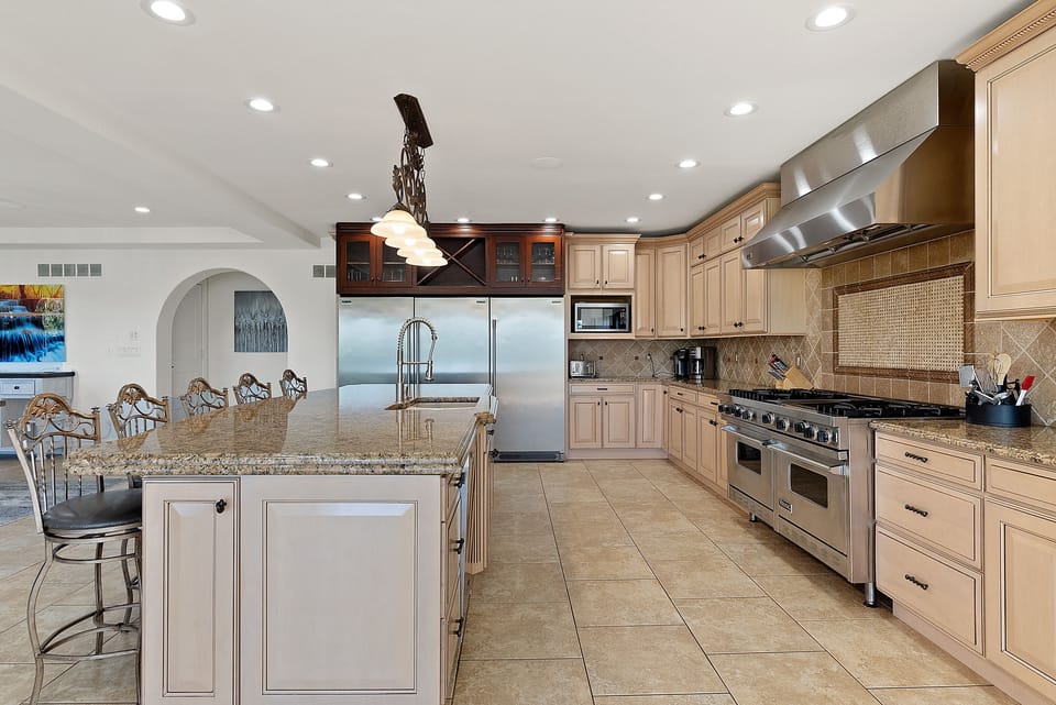 MAIN FLOOR KITCHEN