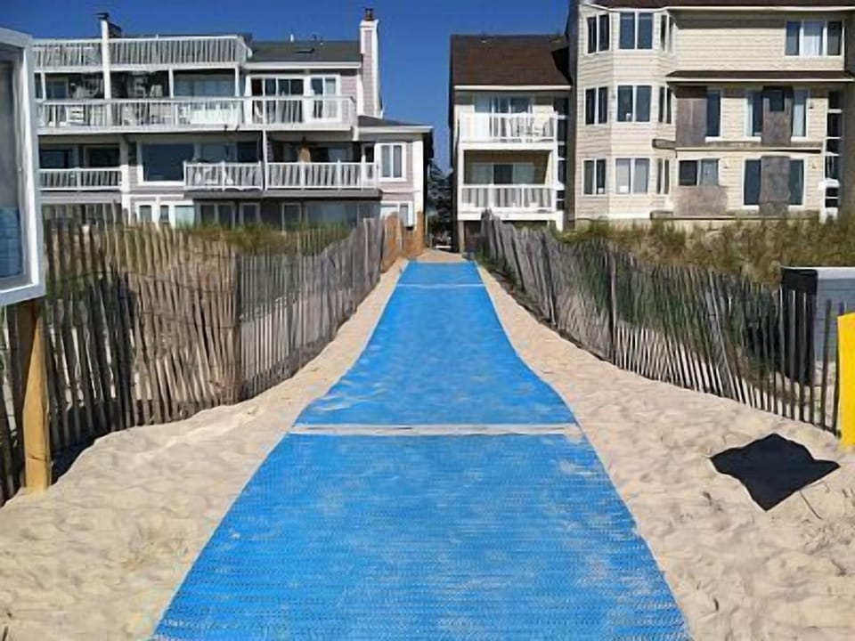Walk way from condo to beach
