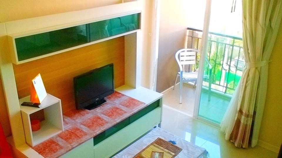 Studio Pattaya East Chockchai Condo1