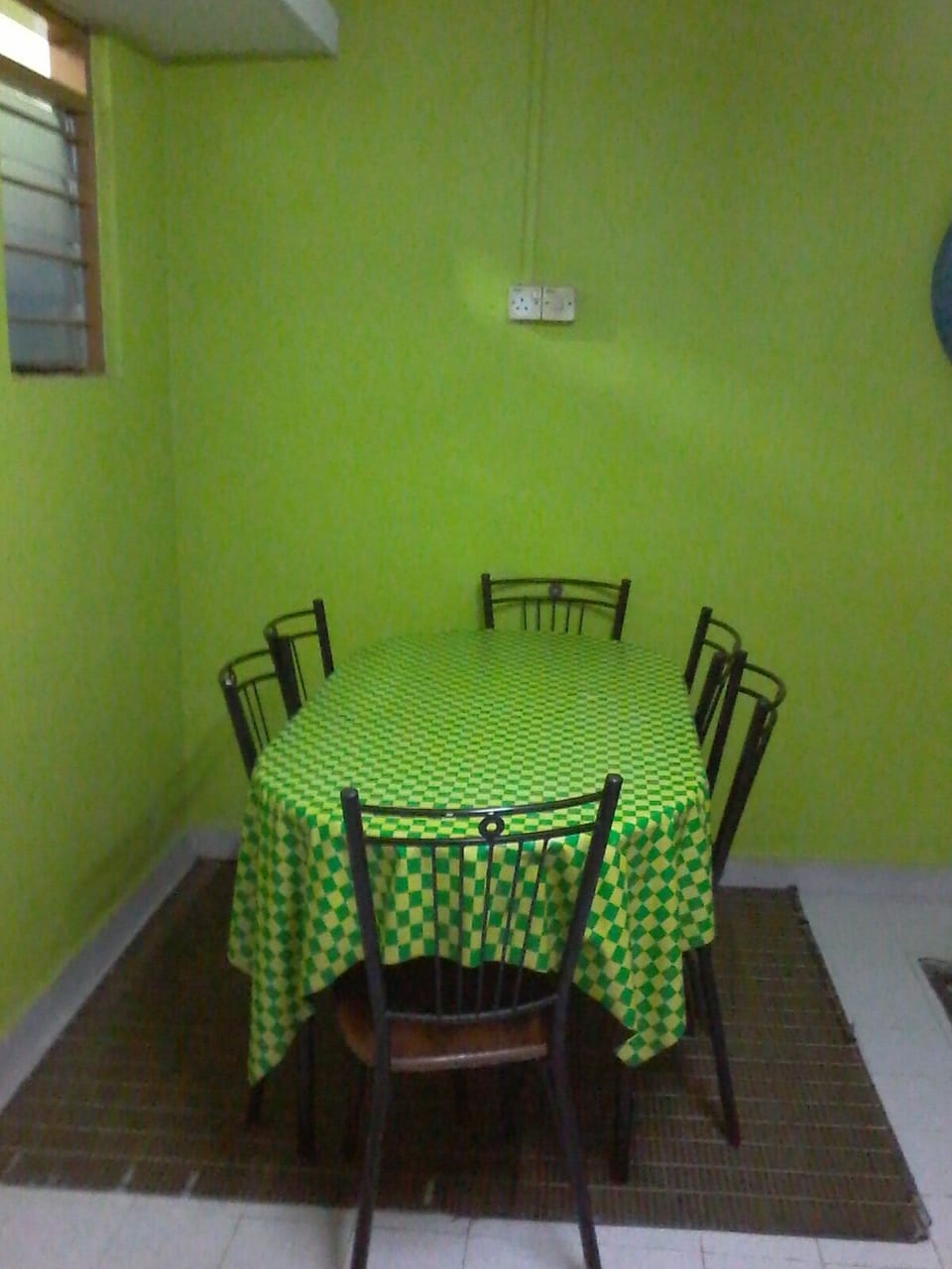 WAN HOMESTAY IPOH PENGKALAN STATION 18