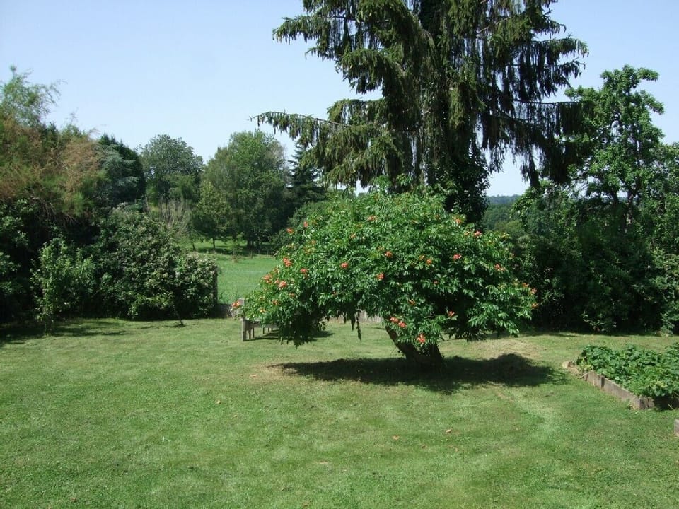 Lovely countryside views from the private garden