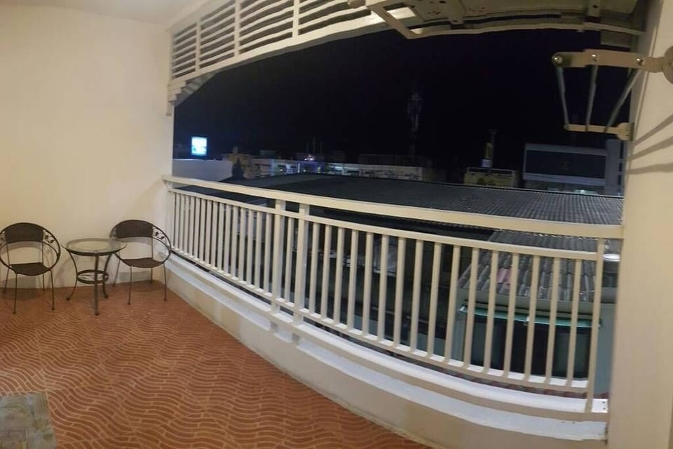 1 BR near Huahin Market, good location !
