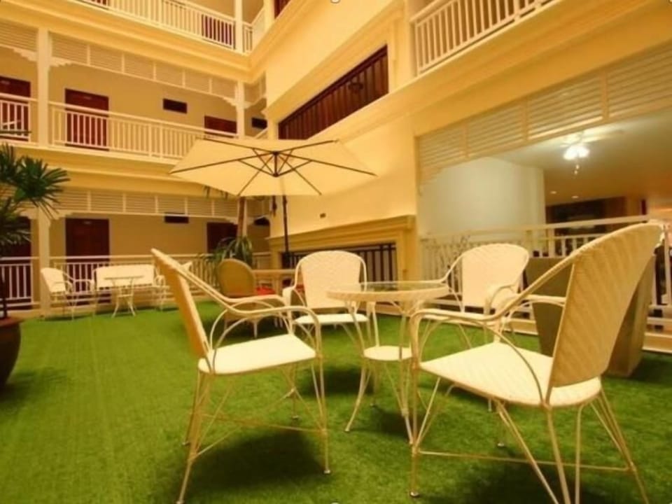 1 BR near Huahin Market, good location !