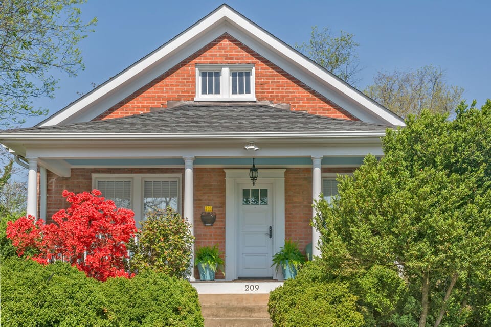 The Boxwood Bungalow a pristine property in the heart of Charlottesville