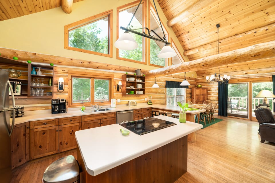 Large, well-stocked kitchen. Perfect for cooking with the family. 