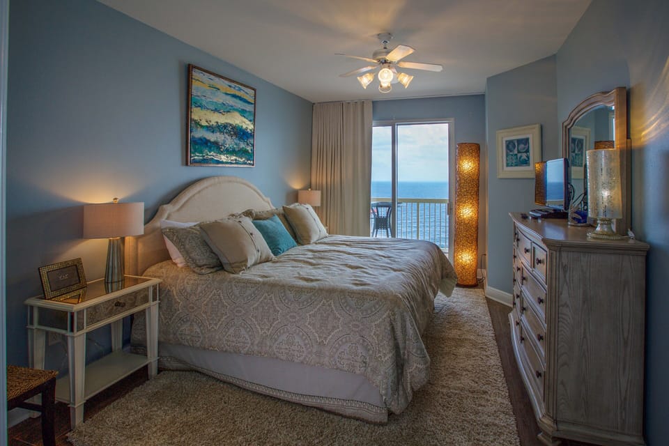Master Bedroom overlooking the beach and Gulf of Mexico.